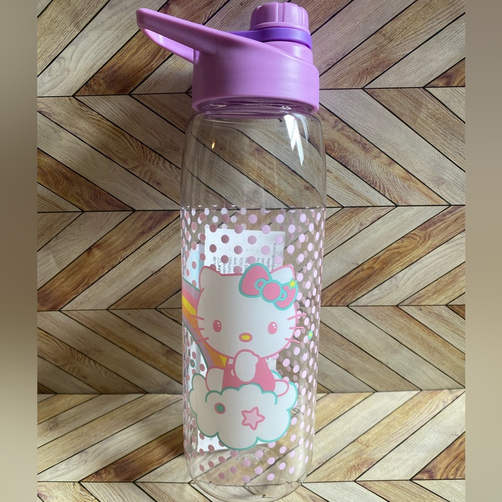 Hello Kitty 20oz Bottle